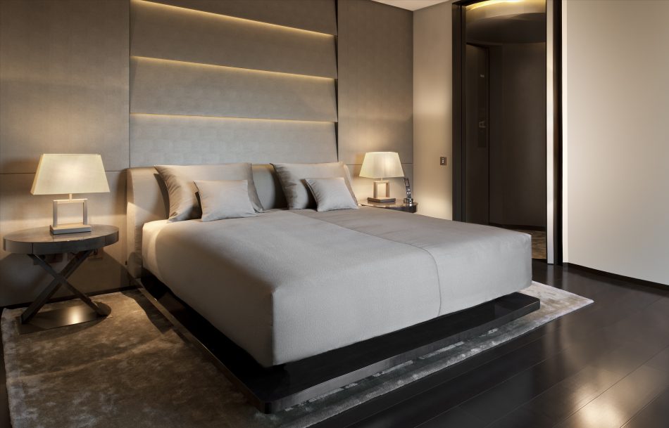 ArmaniHotelMilano_Guestroom1