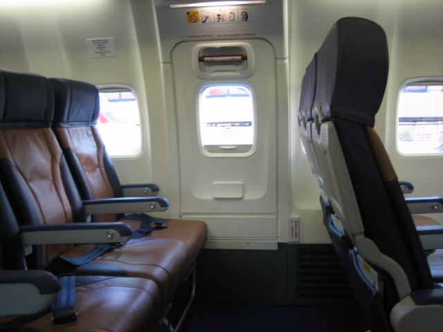 emergency-exit-seat-row