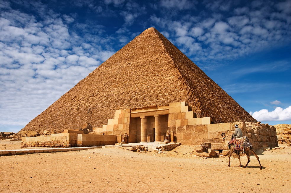 pyramids-at-giza-history