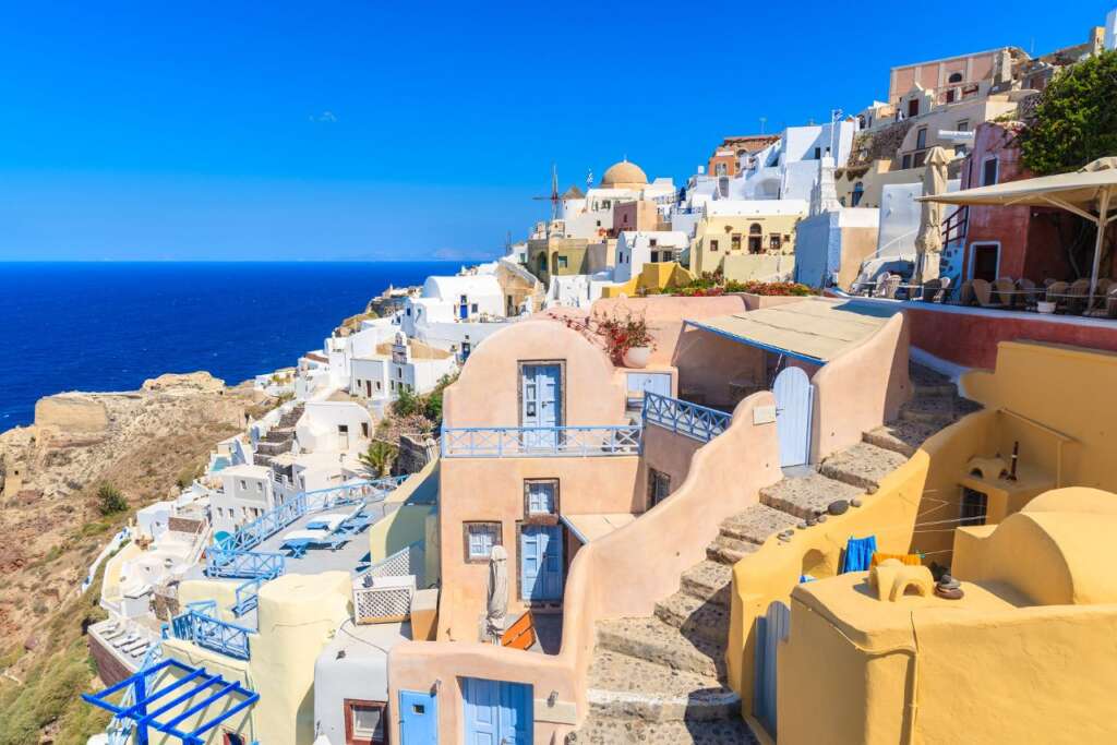 reasons why you should visit Santorini