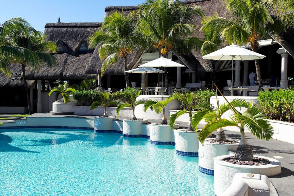 reasons why you should visit Mauritius for your honeymoon