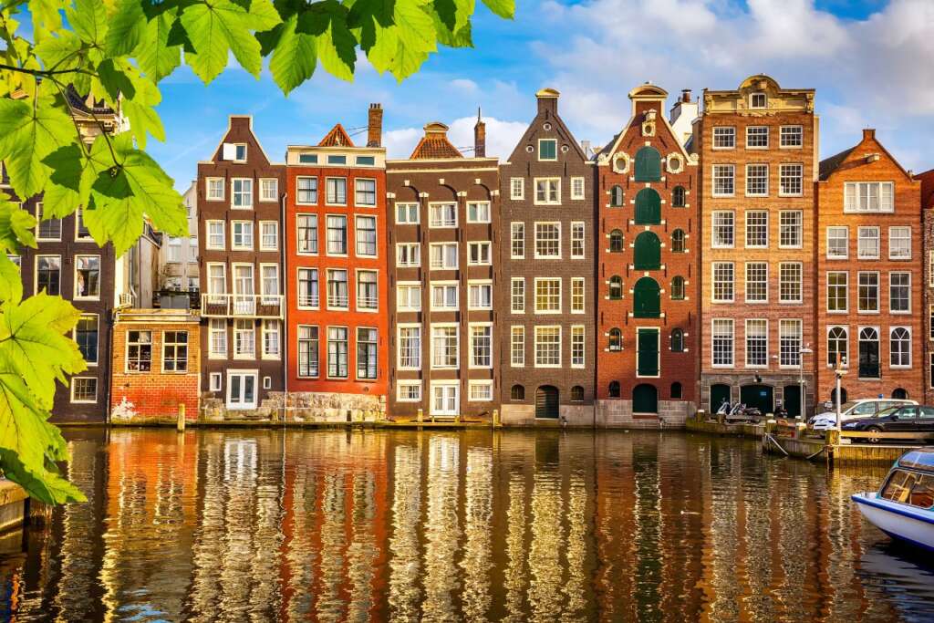 reasons to visit Amsterdam
